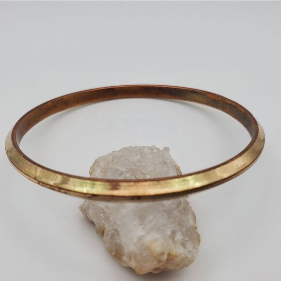 GOLD TONE SAUCER BRACELET B1521 ✨️ - Picture 2 of 4